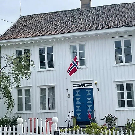 Sommerdrom I Sor * Mandal